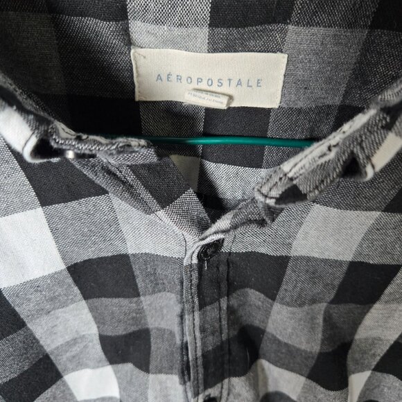 Aeropostale Plaid Button Up Shirt - Picture 2 of 6